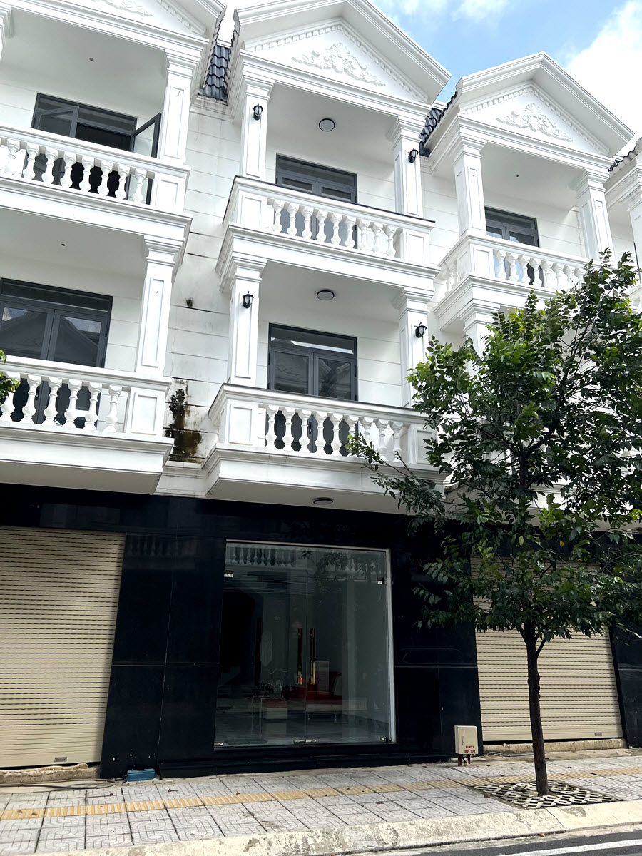 Cần tiền trả nợ bank bán gấp nhà 4 tầng An Phát Lái Thiêu chỉ 5,5 tỷ