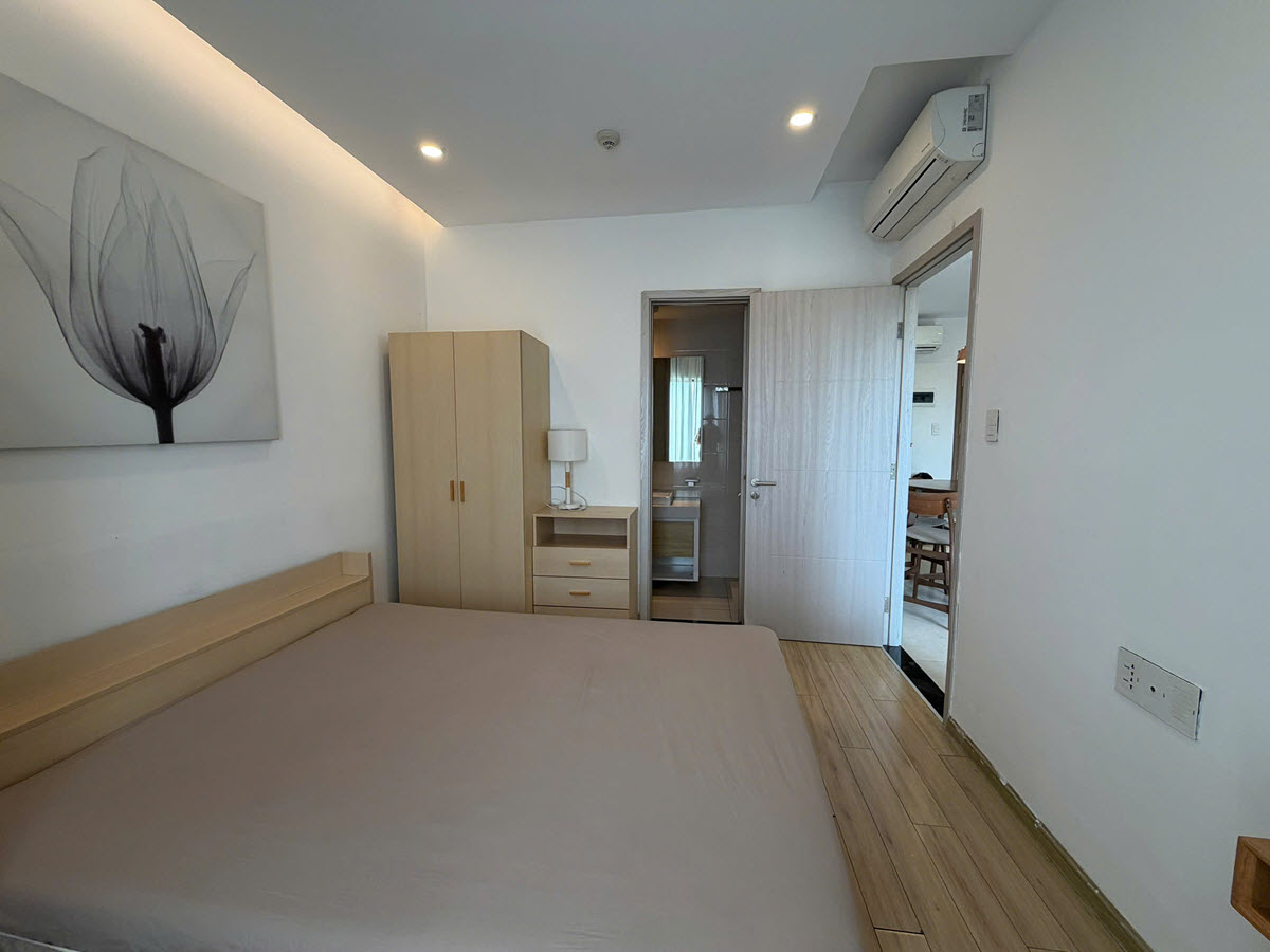 Cho thuê căn hộ New City Thủ Thiêm 2PN nội thất cao cấp view hồ bơi