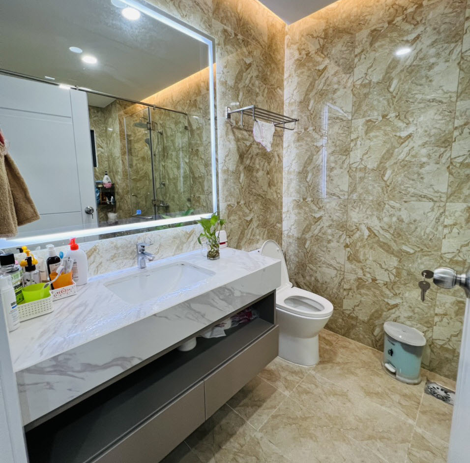 Bán nhà đẹp 4 tầng 5X20.5 trung tâm Lái Thiêu, Thuận An SHR giá tốt