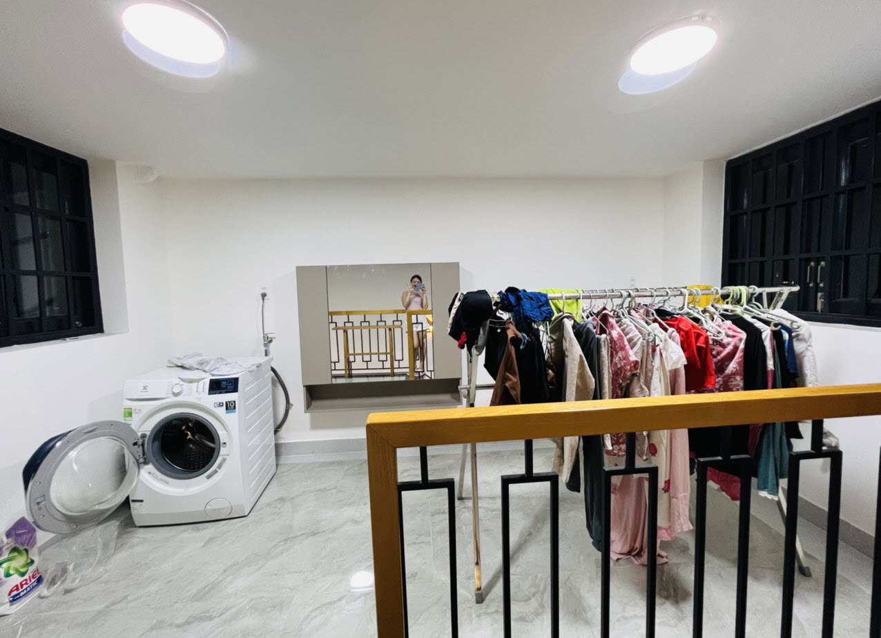 Bán nhà đẹp 4 tầng 5X20.5 trung tâm Lái Thiêu, Thuận An SHR giá tốt