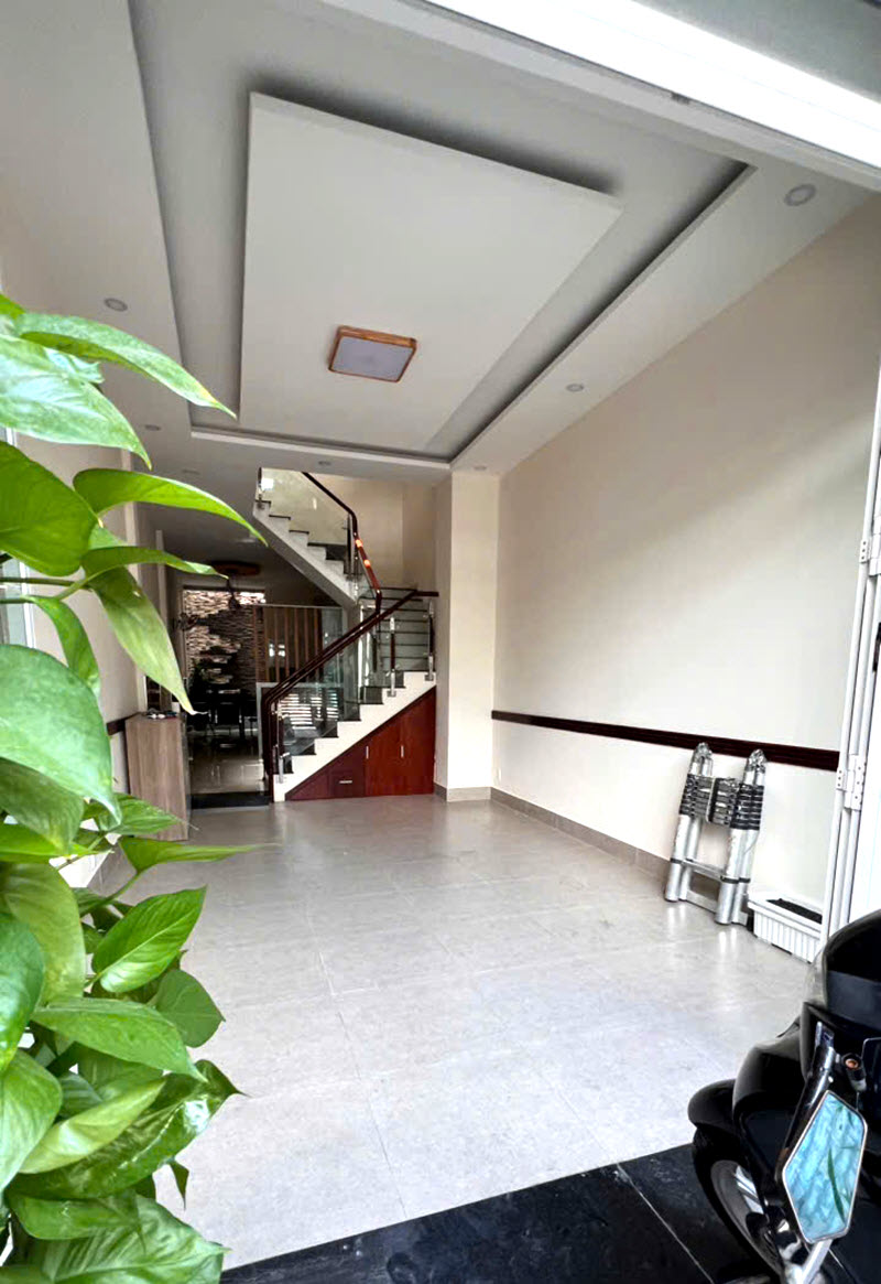Bán nhà đẹp 4X18 4 tầng đường 6m ra Phạm Văn Đồng, Linh Đông, Thủ Đức