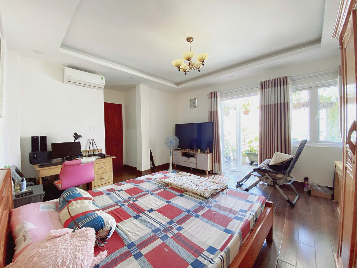 Bán nhà đẹp 4 tầng mặt tiền thụt cư xá Chu Văn An, P24, Bình Thạnh 5PN 6WC