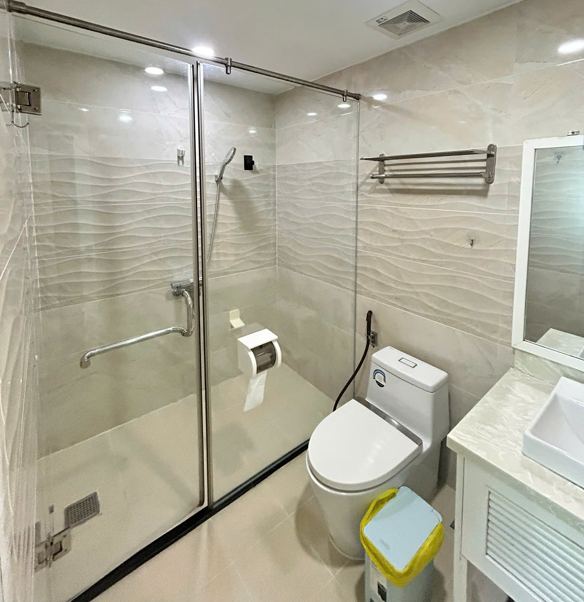 Cho thuê căn hộ Léman Luxury Quận 1 loại 1PN diện tích lớn cùng nội thất sang trọng