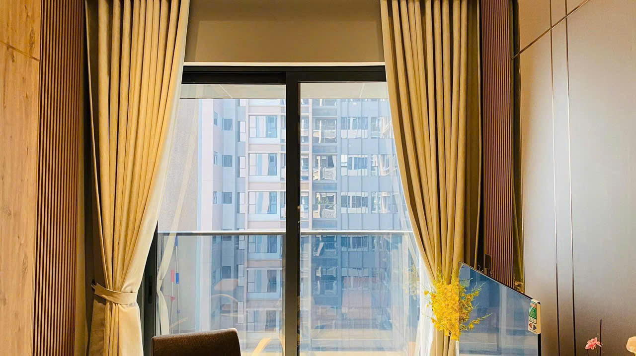 Cho thuê căn hộ The Marq 1PN tầng cao view trung tâm Tp.HCM