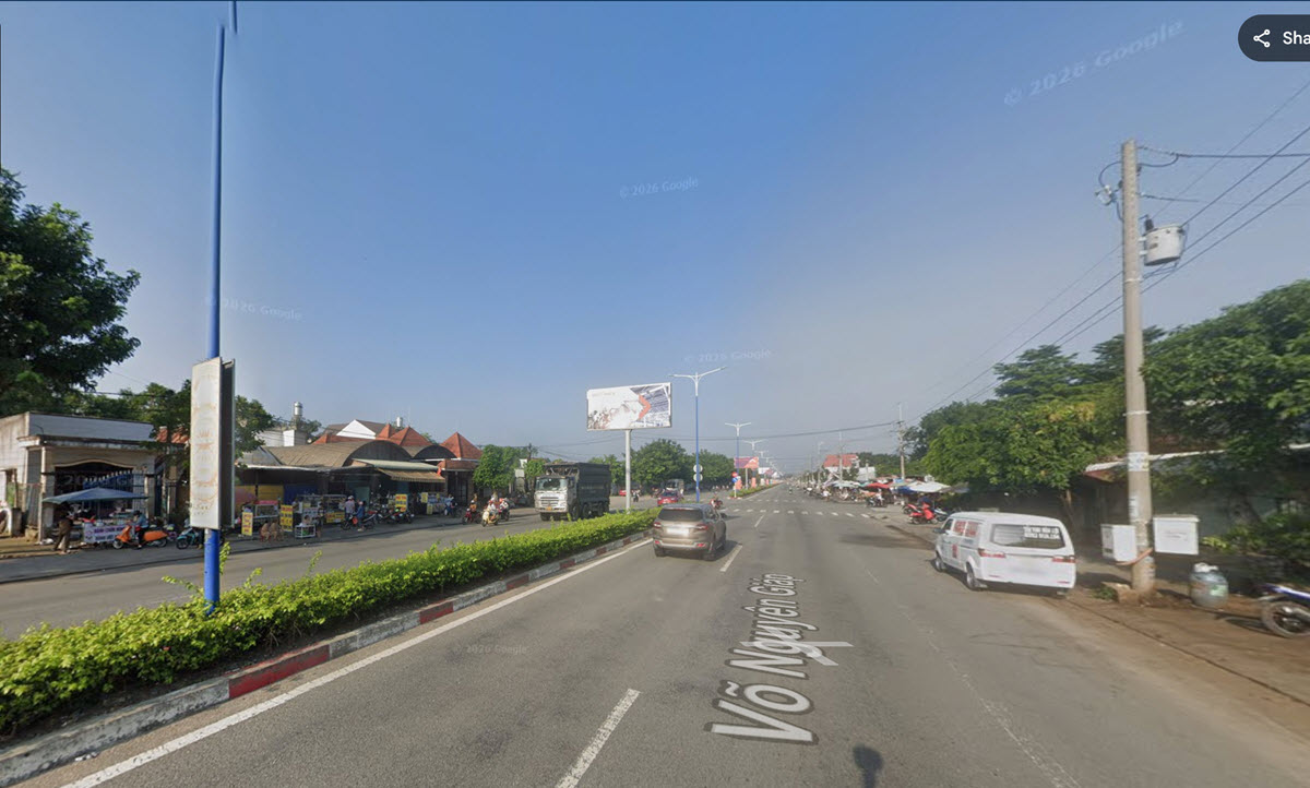 Bán nhà 8X20 mặt đường Võ Nguyên Giáp, Tp mới Bình Dương giá rẻ