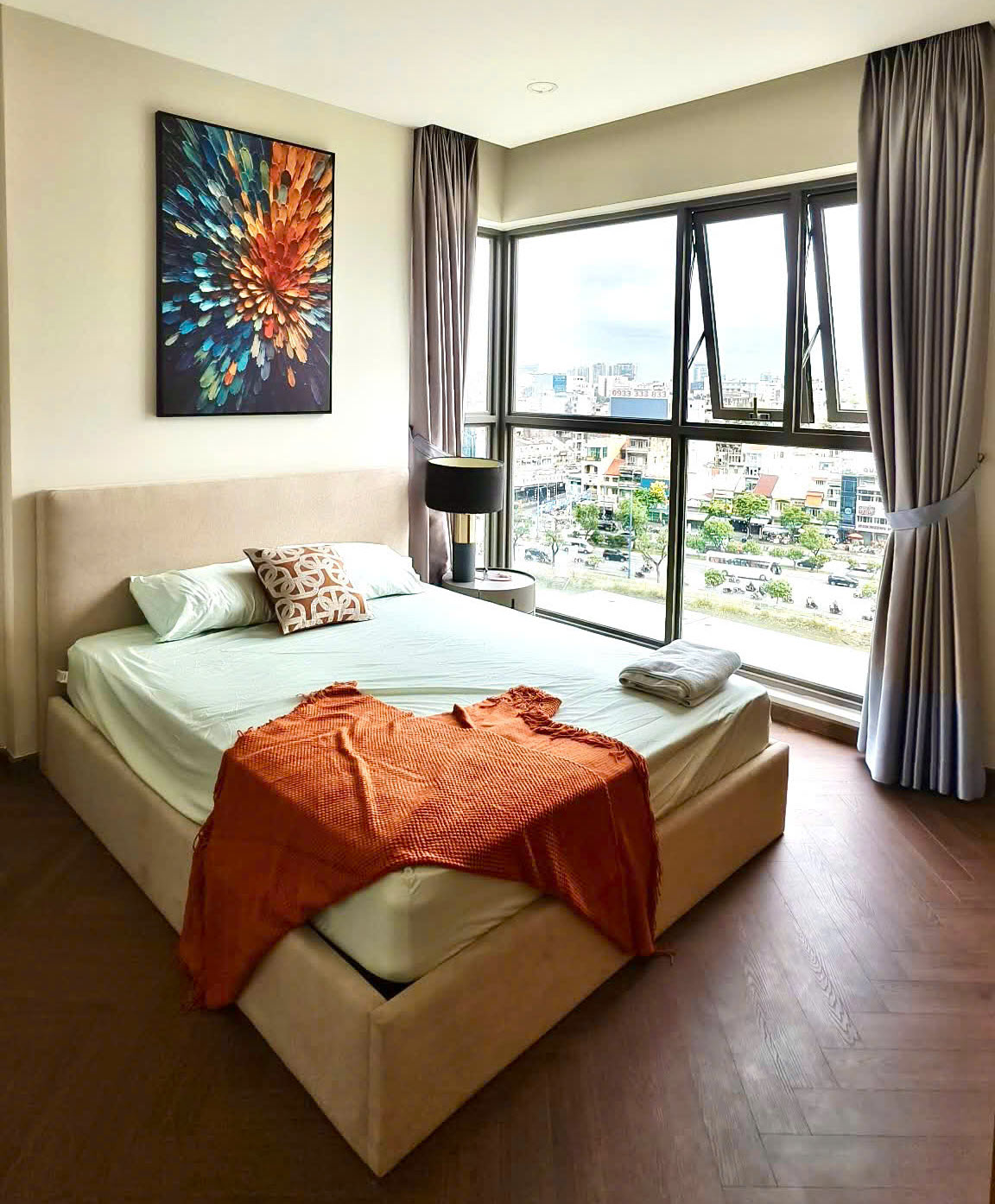 💎 Bán căn hộ cao cấp MILLENNIUM Bến Vân Đồn Q4 – 3PN view trọn QUẬN 1 💎