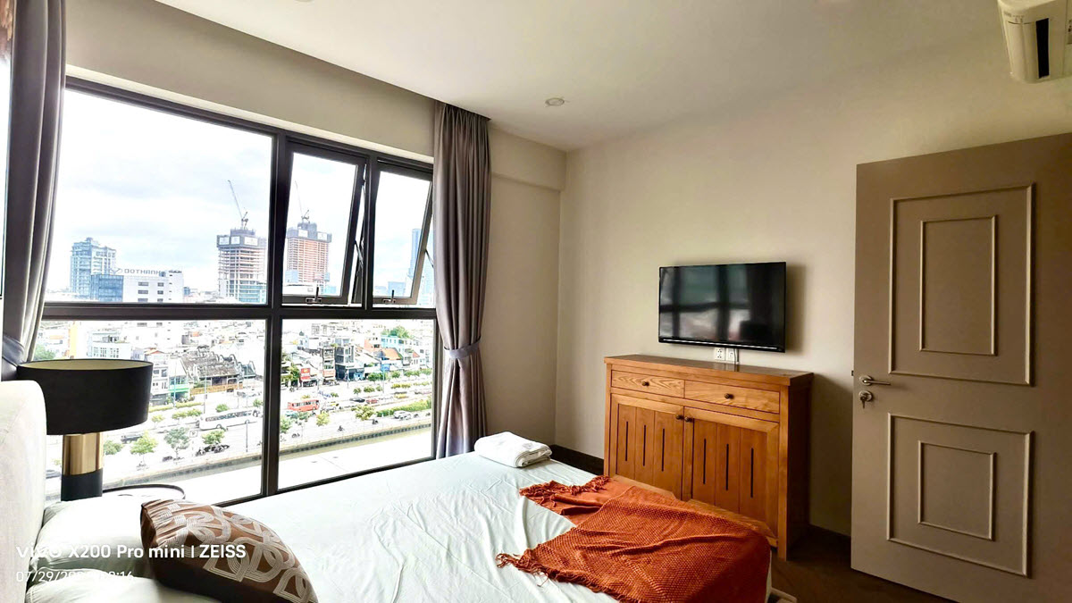 💎 Bán căn hộ cao cấp MILLENNIUM Bến Vân Đồn Q4 – 3PN view trọn QUẬN 1 💎