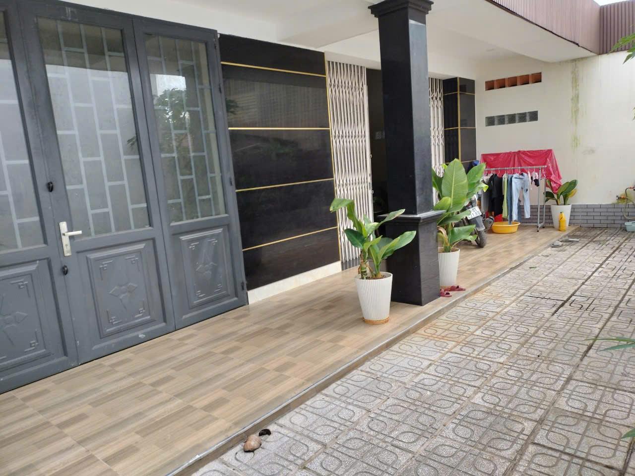 Bán nhà 7×20 3 tầng đường D2 KDC Nam Long, Phước Long B, Q9 cũ liền kề Global City