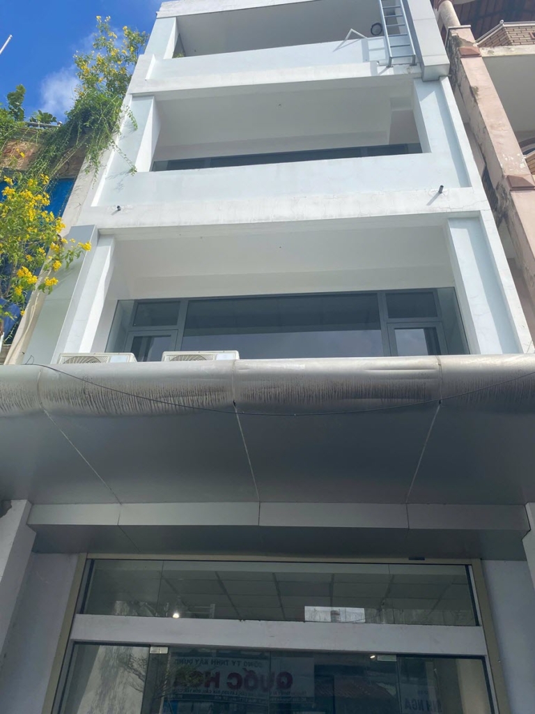 Giảm 2 tỷ bán gấp nhà 5.3X14X4 tầng Nguyễn Văn Đậu, Bình Thạnh