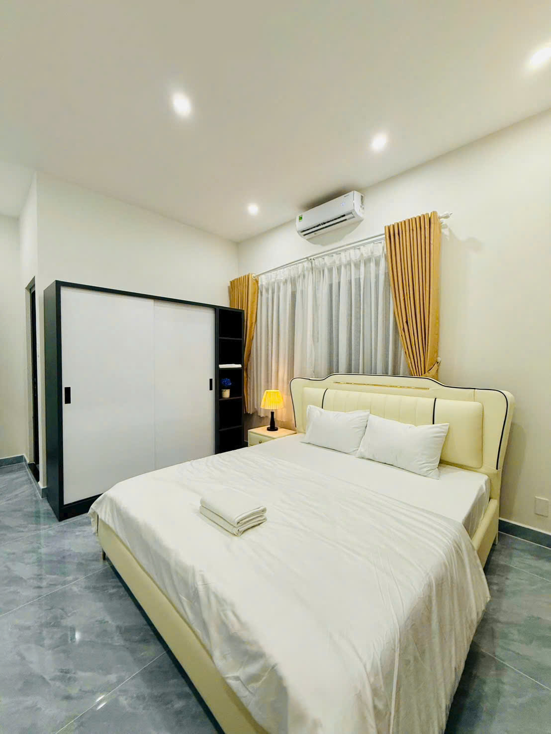 Cho thuê biệt thự bờ sông Sài Gòn 3 tầng 10PN hồ bơi riêng tại An Khánh (Bình An, Q2 cũ)