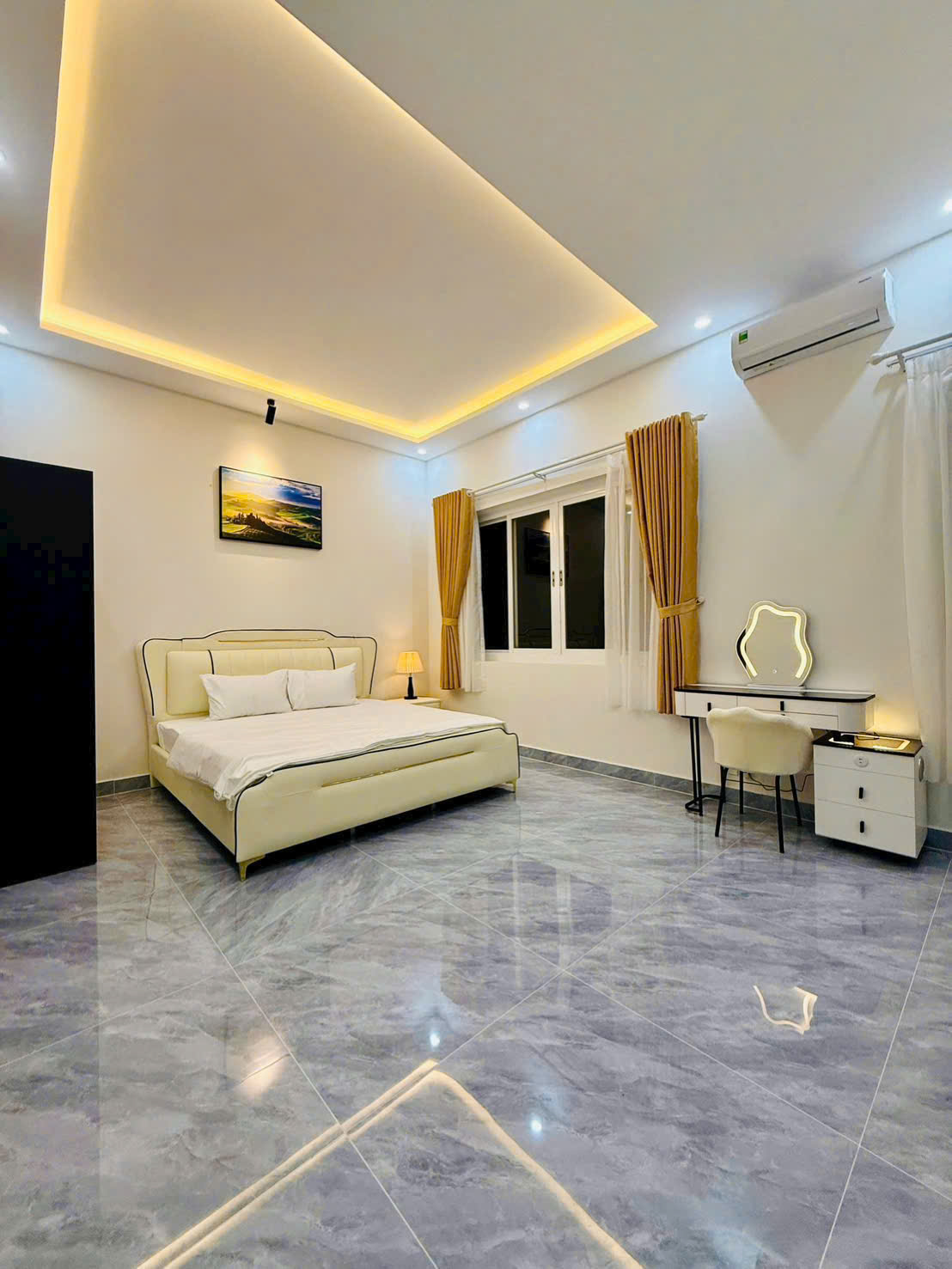 Cho thuê biệt thự bờ sông Sài Gòn 3 tầng 10PN hồ bơi riêng tại An Khánh (Bình An, Q2 cũ)