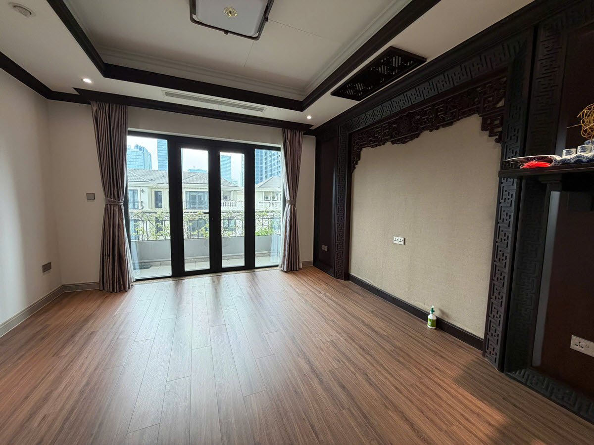 Cho thuê biệt thự Vinhomes Golden River Quận 1 5PN nội thất xịn sò