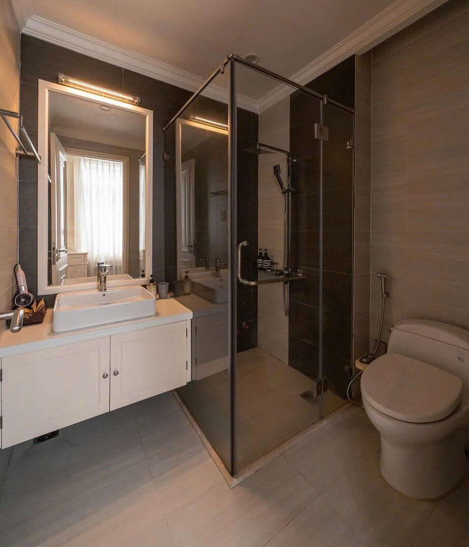 Cho thuê biệt thự Tân Cổ Điển 8X20X 4 tầng & hầm để xe tại Thạnh Mỹ Lợi Q2