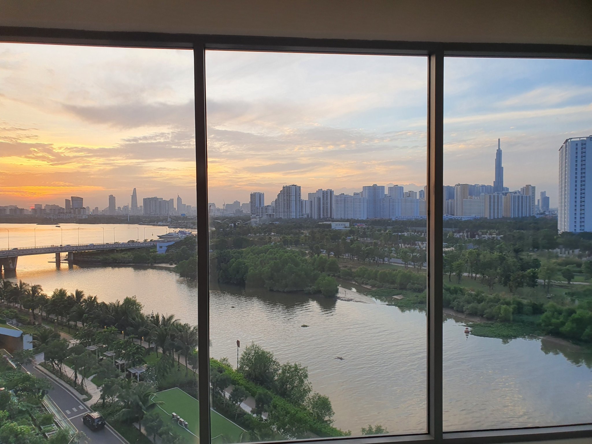 Kẹt bank bán căn hộ Đảo Kim Cương 3PN 137m2 view sông chỉ 14.4 tỷ