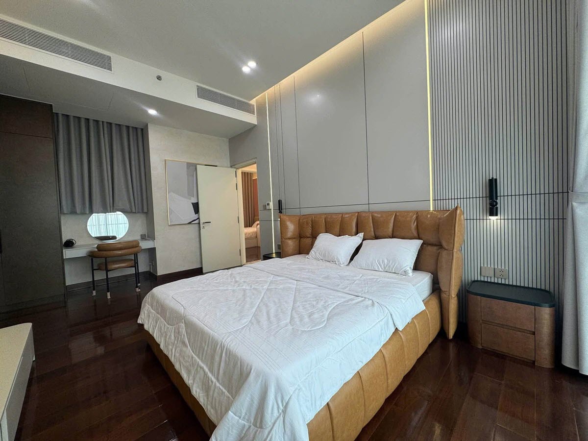 Cho thuê DEFINE 3PN sân vườn riêng, tầng cao view sông Sài Gòn