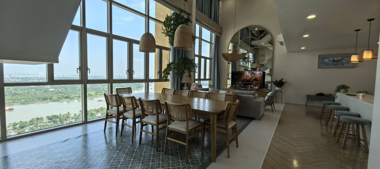 Cho thuê penthouse 3 tầng The Vista An Phú view sông Sài Gòn, sân vườn 125m2