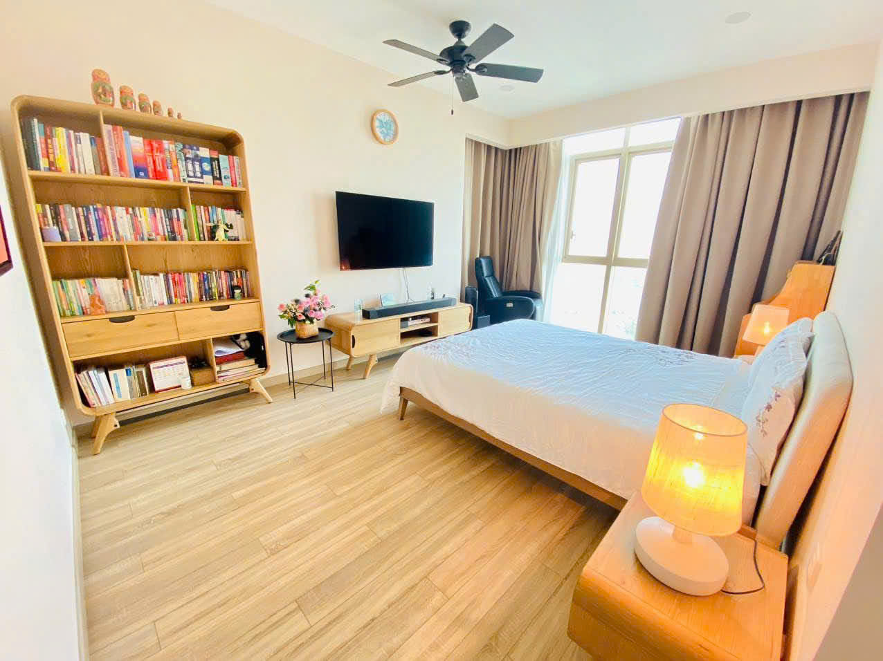 Cho thuê penthouse 3 tầng The Vista An Phú view sông Sài Gòn, sân vườn 125m2