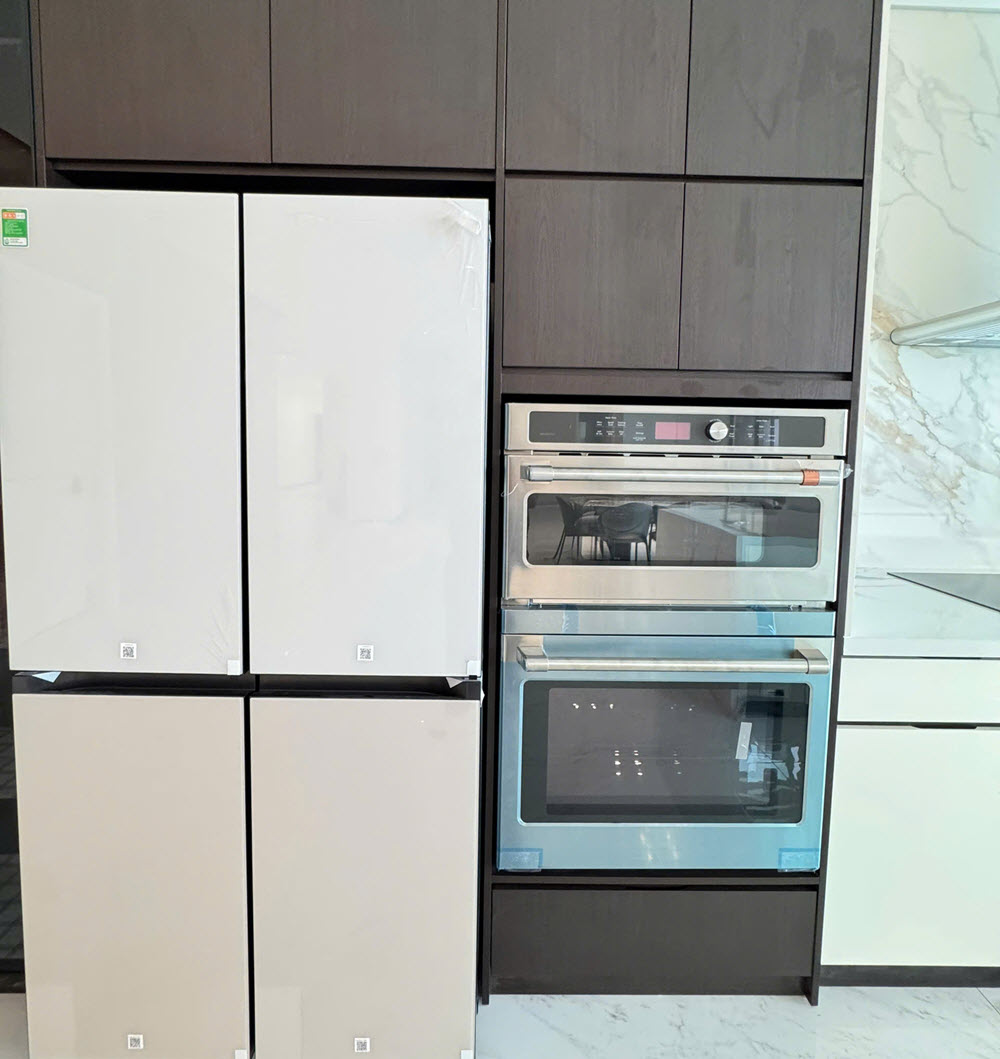 Cho thuê penthouse 450m2 4PN 6WC full nội thất cao cấp tại DE LA SOL Quận 4
