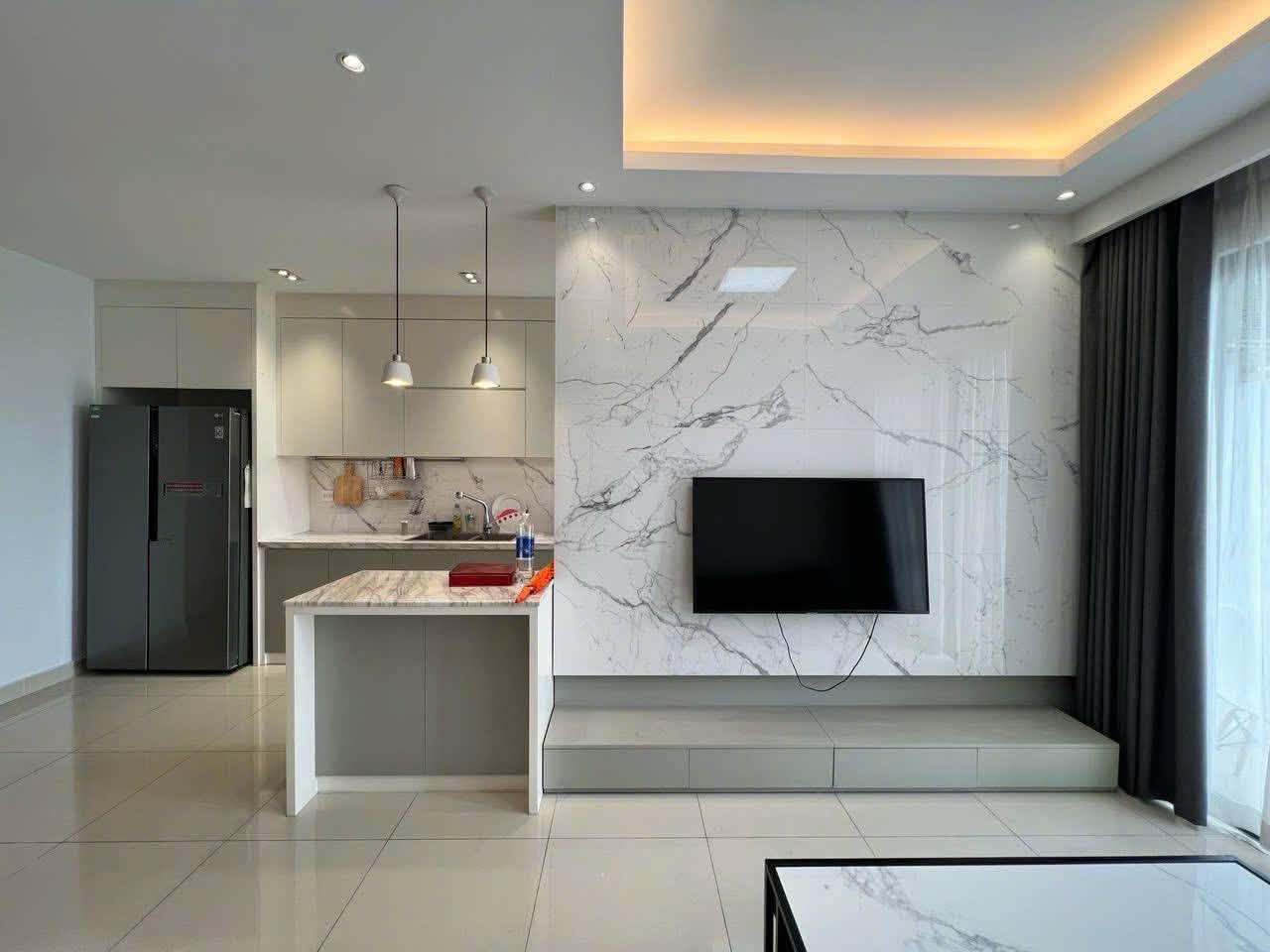 Cho thuê căn hộ The Sun Avenue 3PN full nội thất tầng cao, view sông Giồng