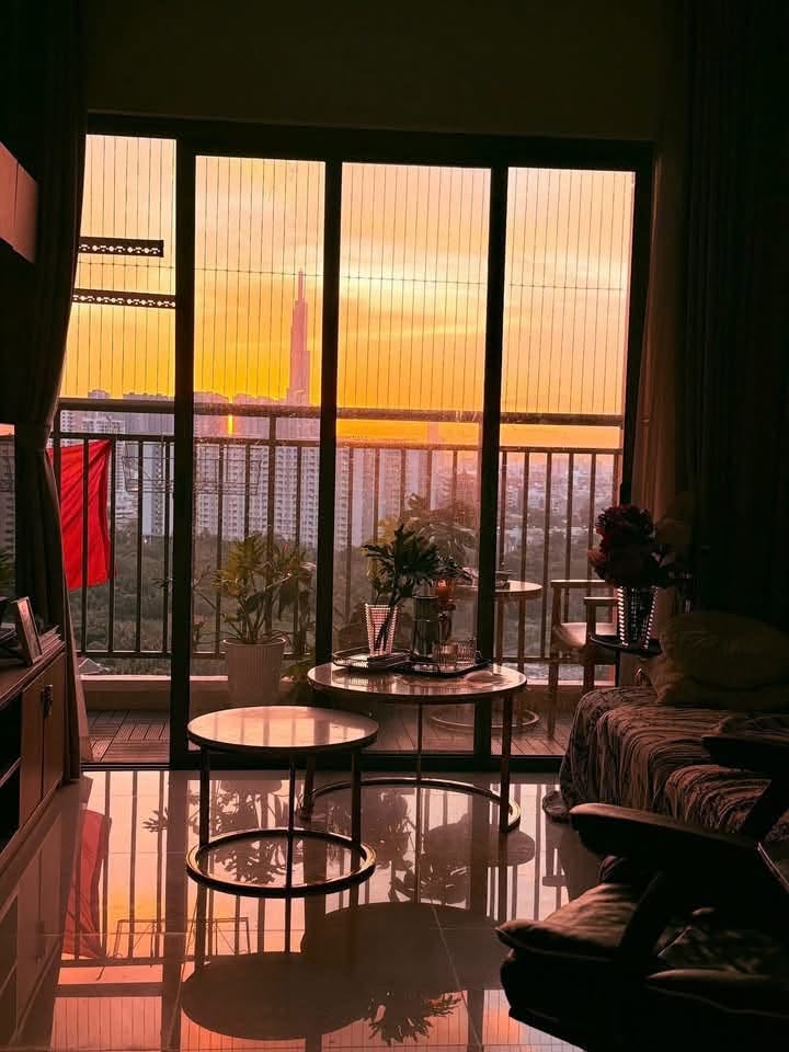 Cho thuê căn hộ The Sun Avenue 2PN view Landmark 81 nội thất cao cấp