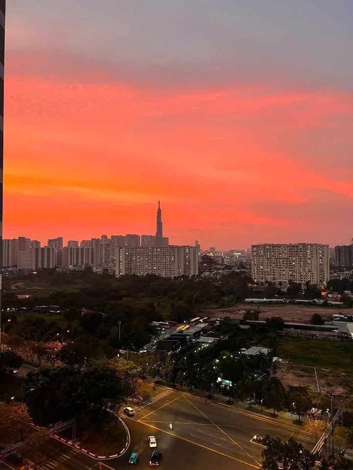 Cho thuê căn hộ The Sun Avenue 2PN view Landmark 81 nội thất cao cấp