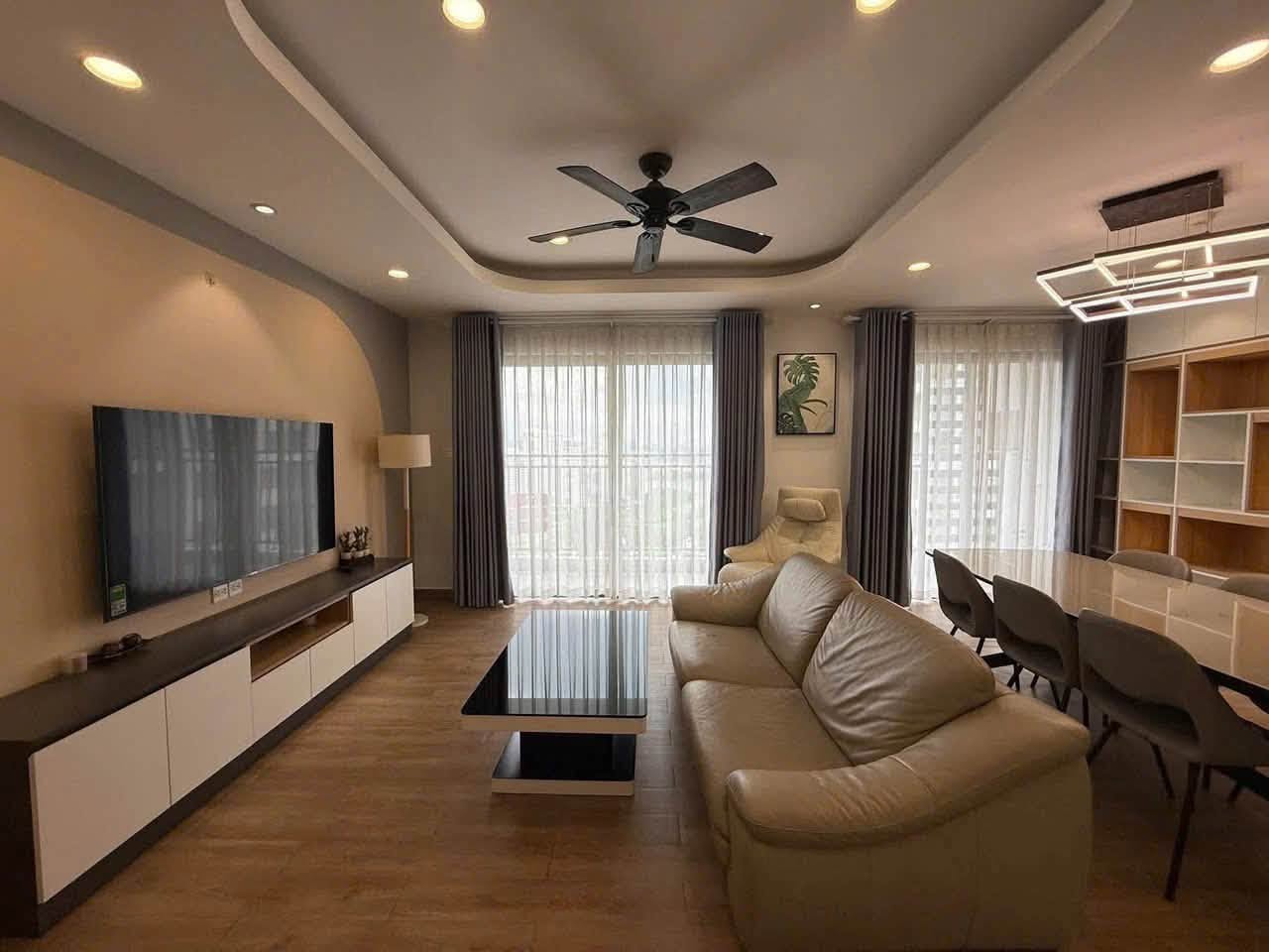 Cho thuê căn hộ The Sun Avenue 2PN 96m2, nội thất cao cấp