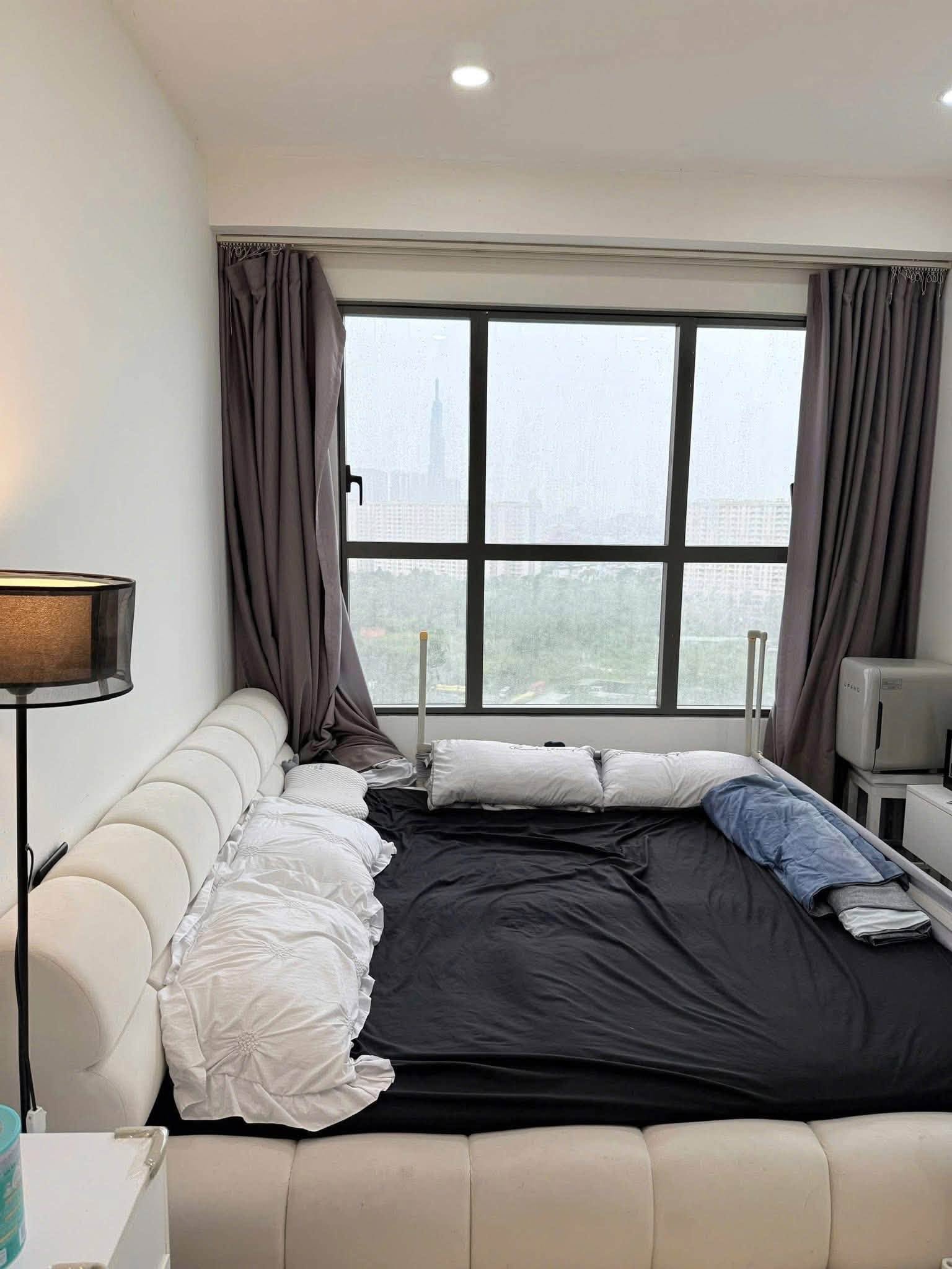 Cho thuê căn hộ The Sun Avenue 2PN view Landmark 81 nội thất cao cấp