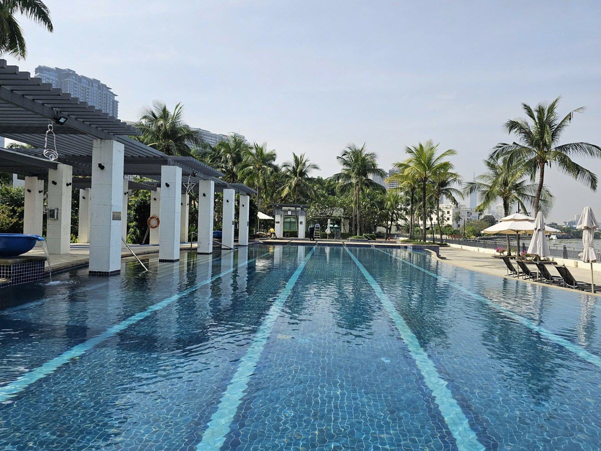 Cho thuê biệt thự compound Riviera Point 450m2 với nội thất siêu sang