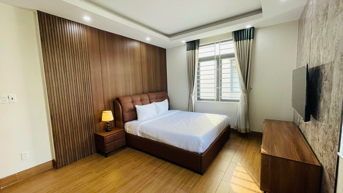 Cho thuê biệt thự Thạnh Mỹ Lợi, Q2 cũ 10X20 gồm 1 hầm + 4 tầng có hồ bơi