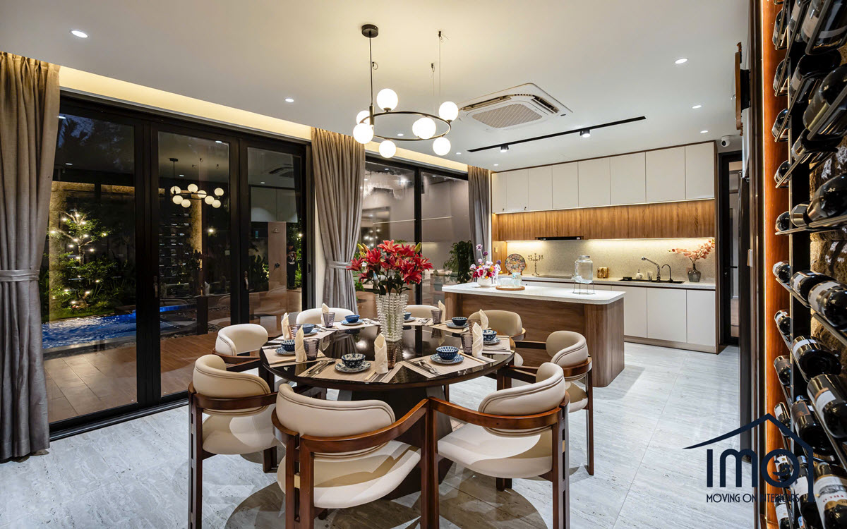Villa for rent in Dist 9, HCMC 3.3 Cho thuê biệt thự bờ sông 800m2 với hồ bơi, sân vườn riêng tại Tăng Nhơn Phú A, Quận 9